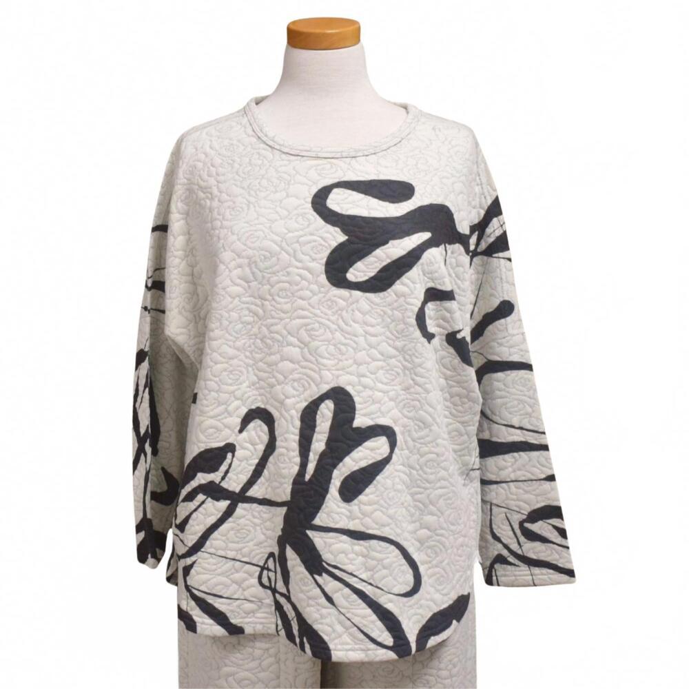 NEW INOAH women's scatter dolman pullover in beige